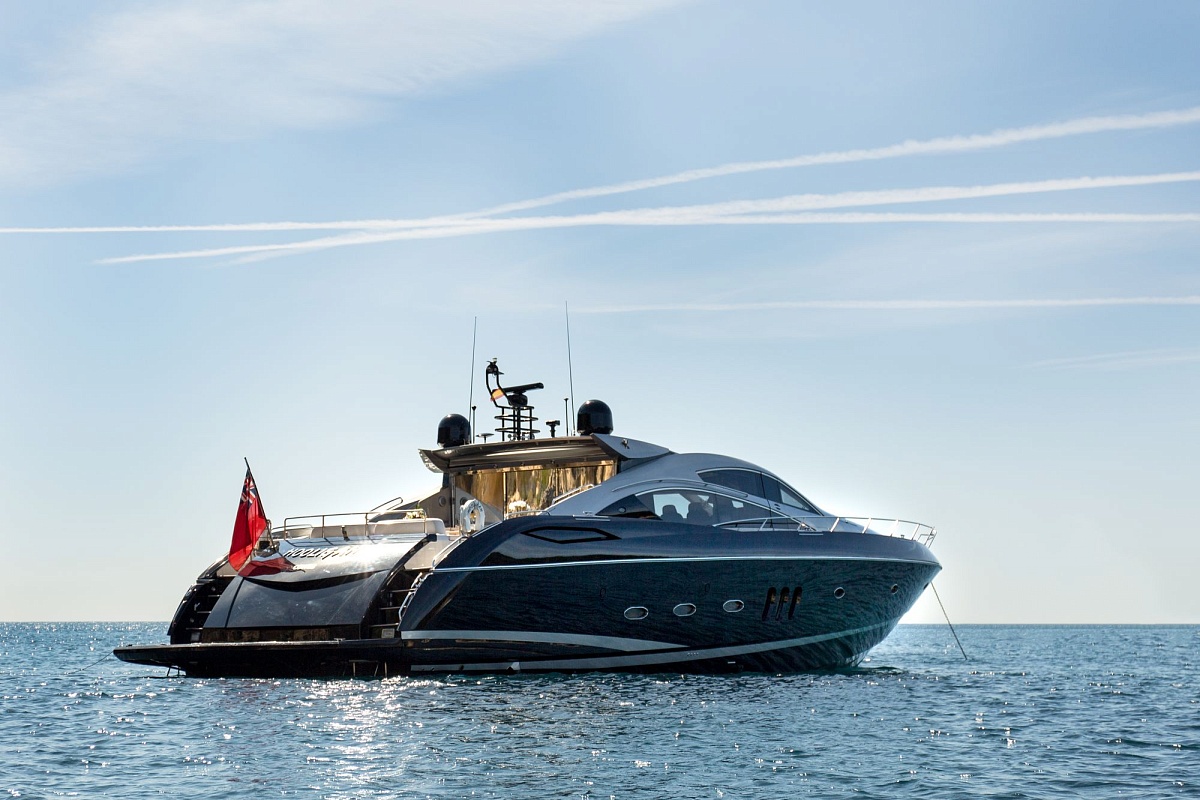 Аренда яхты Sunseeker Predator 82 Hooligan на Ибице и Майорке